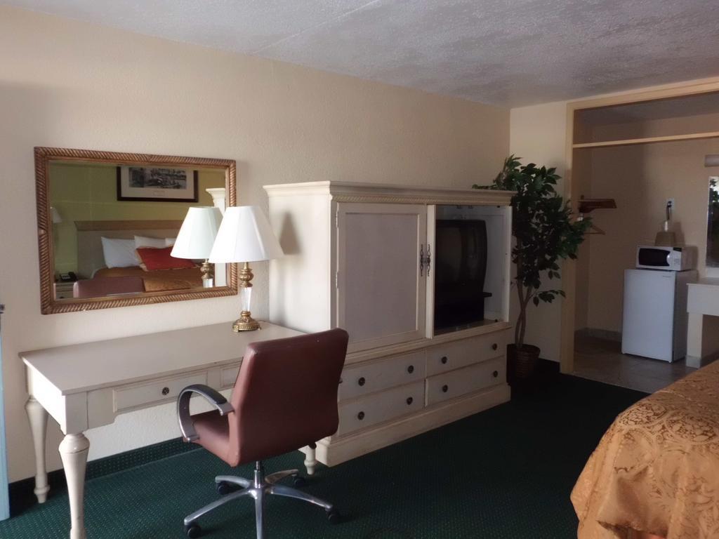 America'S Best Inn & Suites-Lakeland Exteriér fotografie